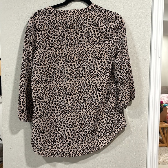 cheetah print 3/4 blouse 🐆 - Picture 4 of 4